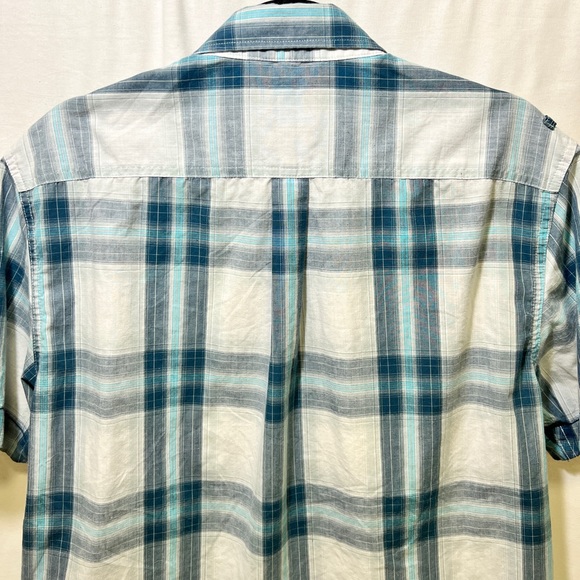 Men’s Calvin Klein Large Button Down Checkered Shirt in Blue - Picture 7 of 13